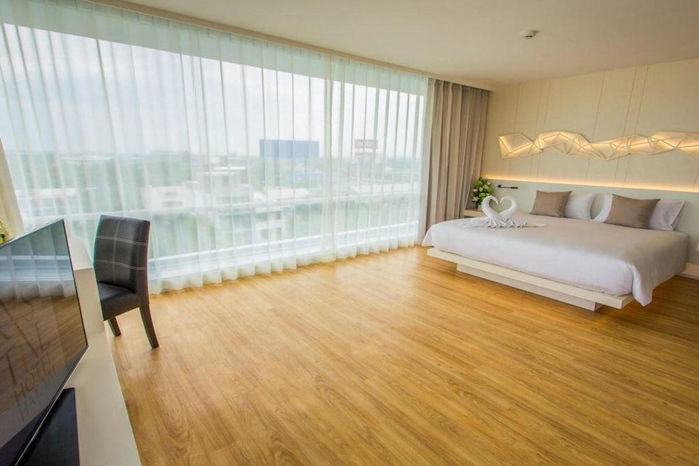 Crystal Hotel 핫야이 외부 사진