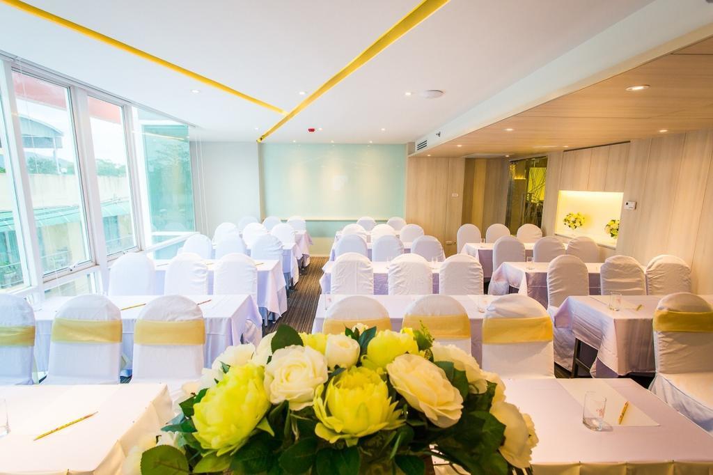 Crystal Hotel 핫야이 외부 사진