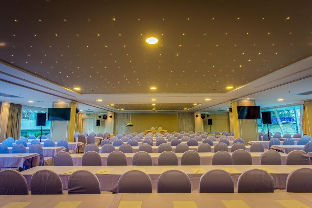 Crystal Hotel 핫야이 외부 사진