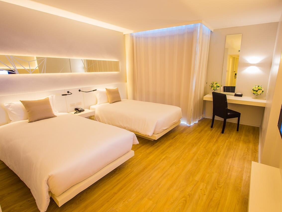 Crystal Hotel 핫야이 외부 사진