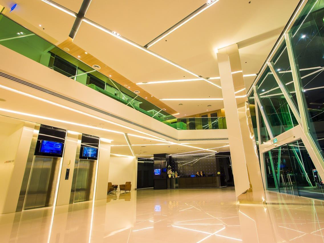 Crystal Hotel 핫야이 외부 사진