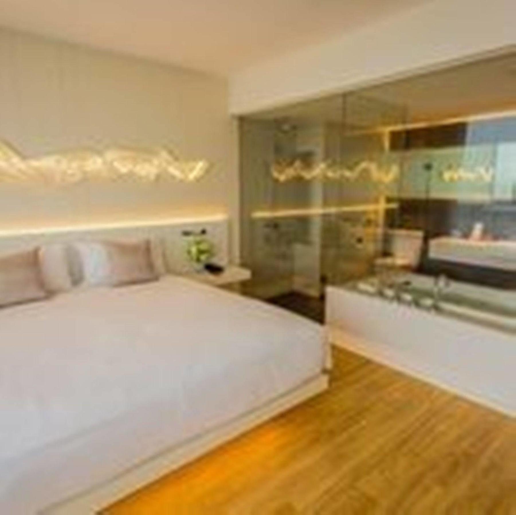 Crystal Hotel 핫야이 외부 사진