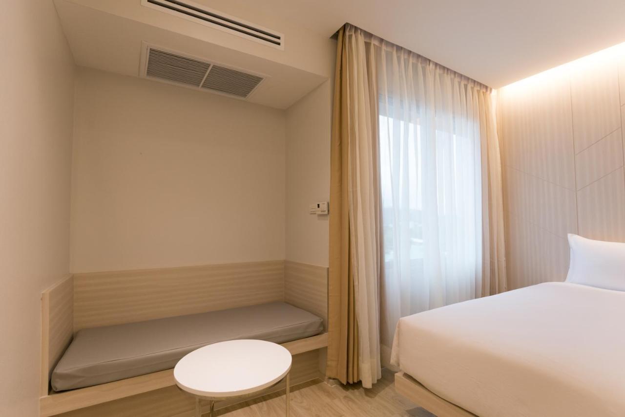 Crystal Hotel 핫야이 외부 사진